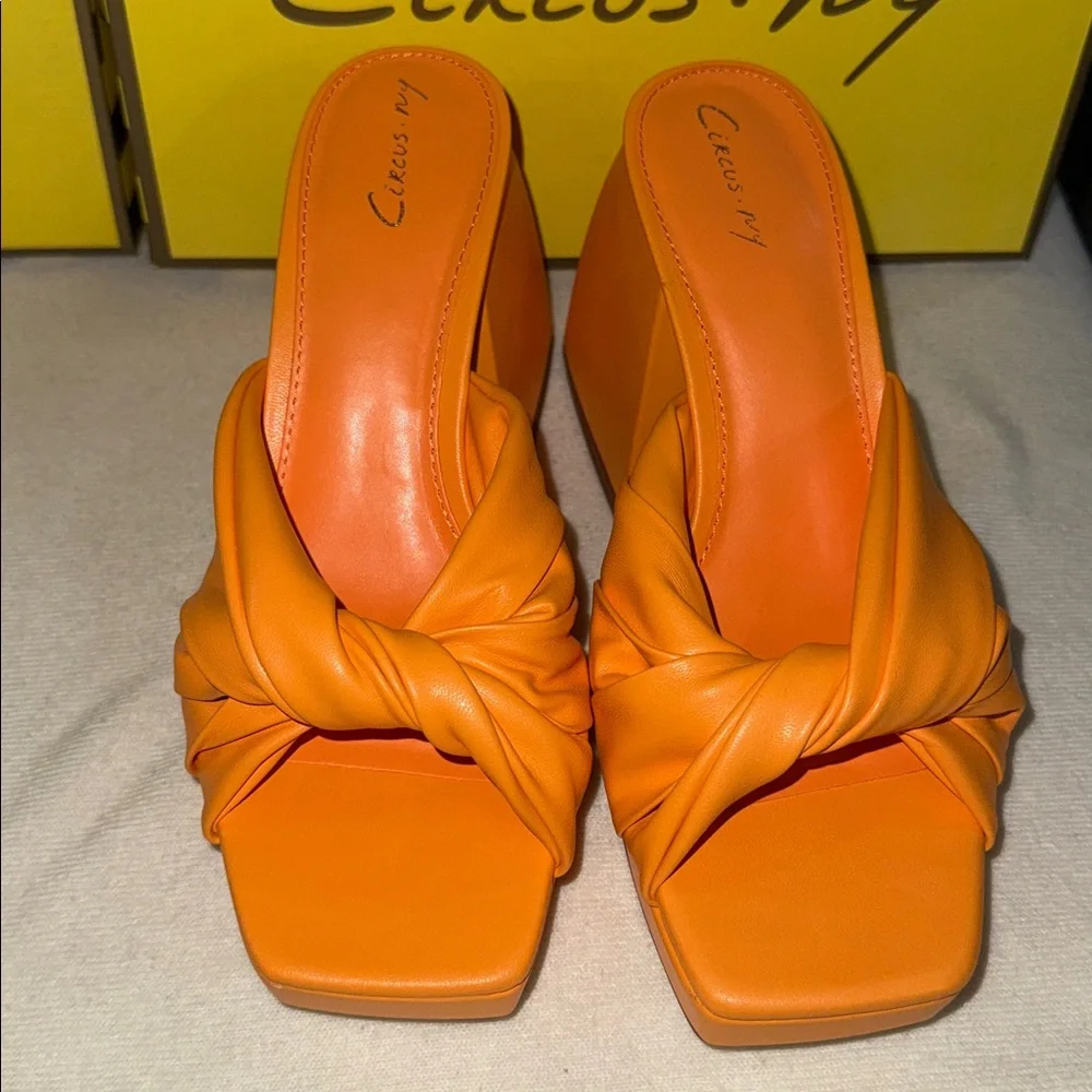 CIRCUS NY BY SAM EDELMAN
Marianna Platform Sandal - Creamsicle - Picture 3 of 3